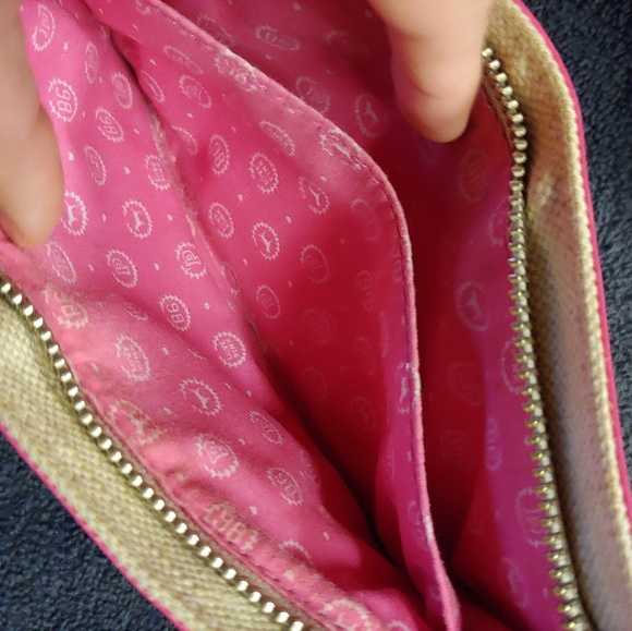 **SOLD**VS Pink Clutch/Tech Wallet - Picture 6 of 6